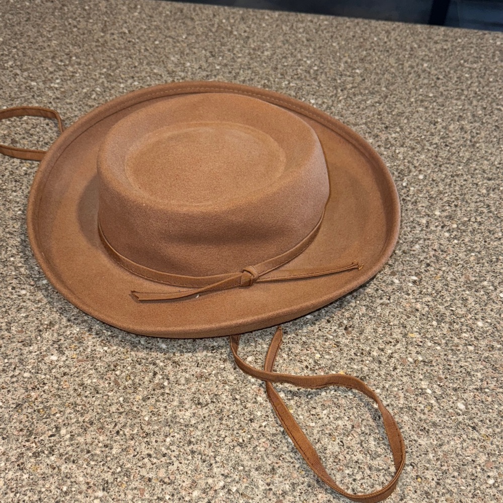 Georgi 100% wool excello hat